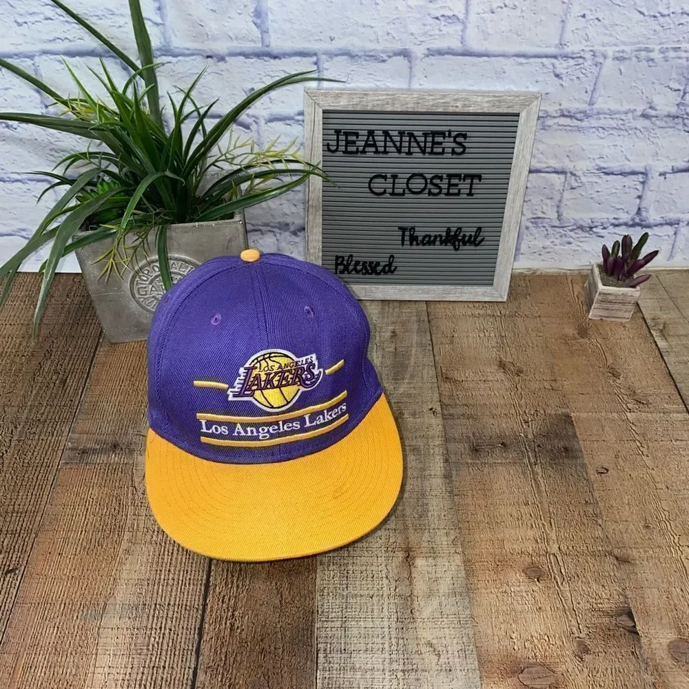 New Era NBA Los Angeles Lakers Snapback Hat 2Tone Color Cap Rare.